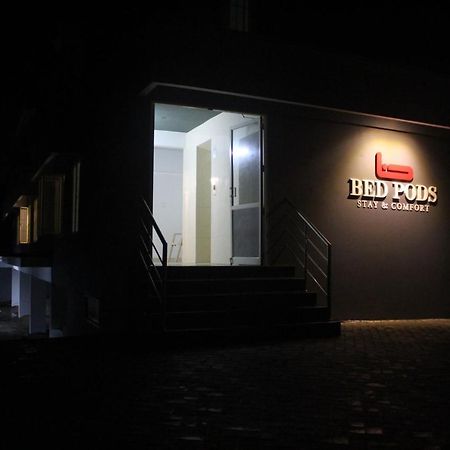 Bed Pods Hostel Thiruvananthapuram Exterior photo