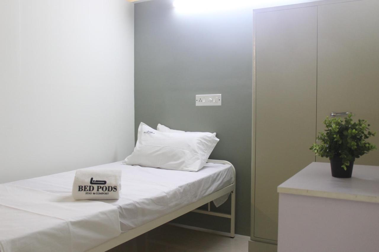 Bed Pods Hostel Thiruvananthapuram Exterior photo