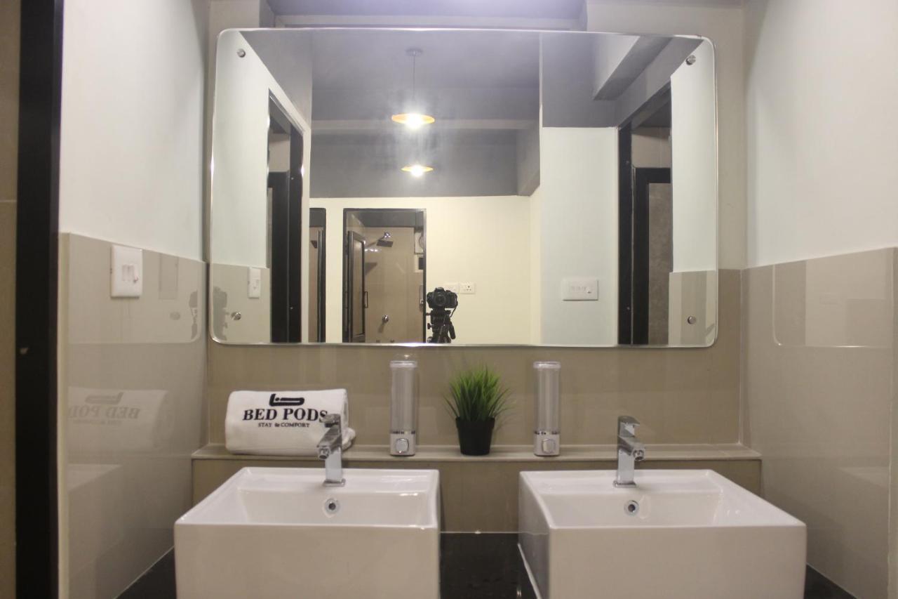 Bed Pods Hostel Thiruvananthapuram Exterior photo